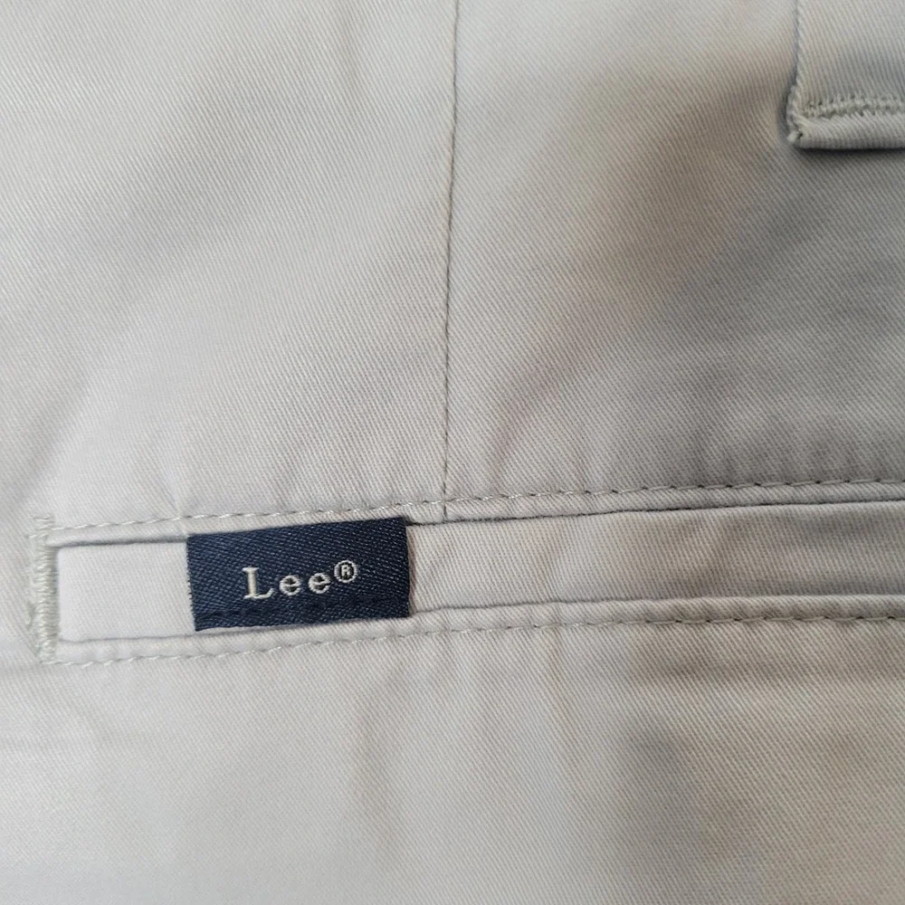 Lee Legendary Plus Womens‎ Bermuda Shorts Light Gray MidRise 9